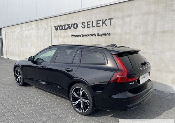 Volvo V60 cena 199900 przebieg: 17638, rok produkcji 2023 z Poznań małe 562